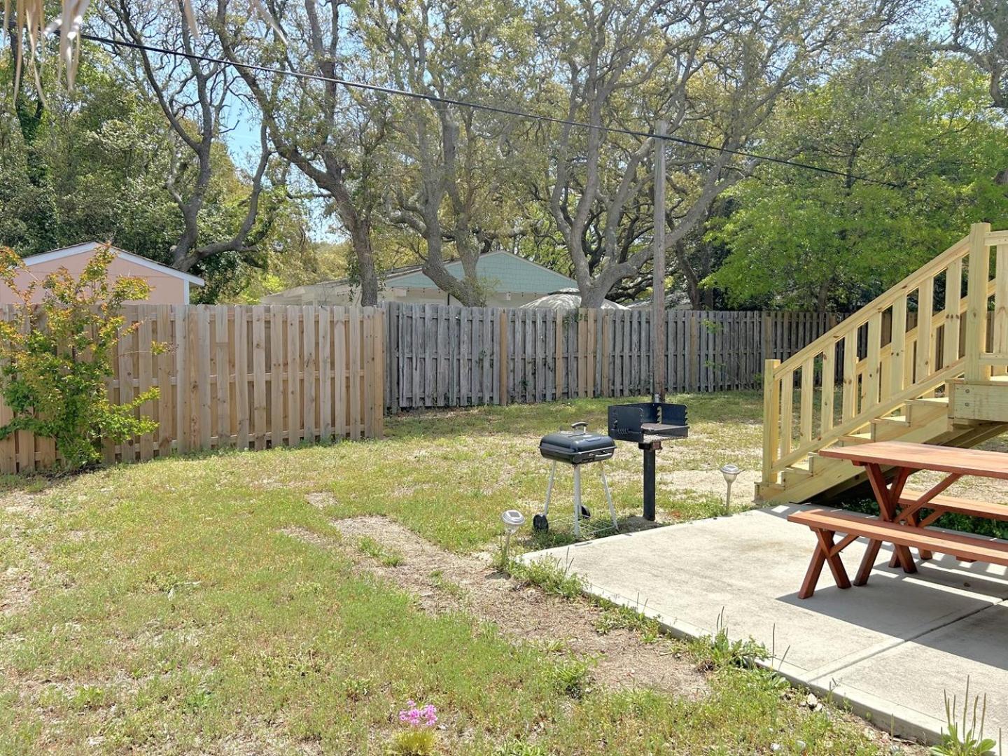 Shrimp On The Barbee Villa Oak Island Exterior photo
